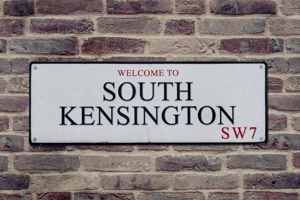 how to trademark a business name UK